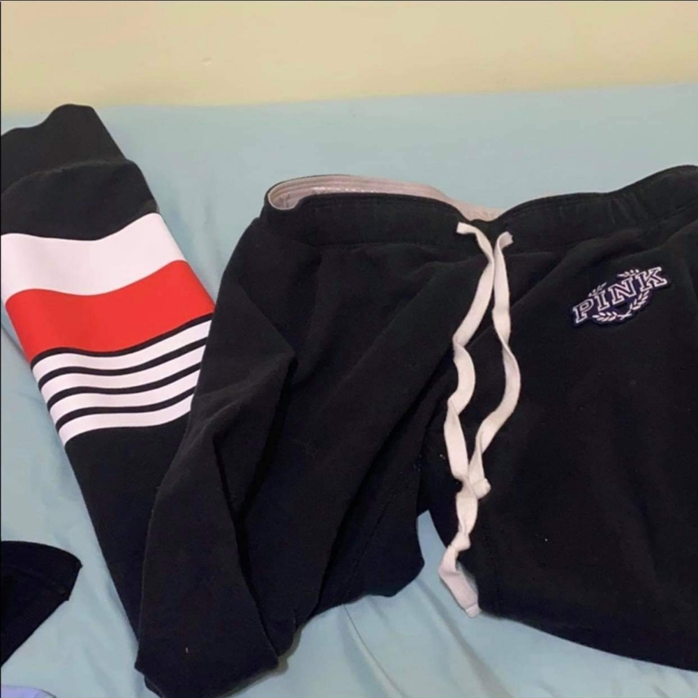 VS Pink Joggers - Picture 2 of 6
